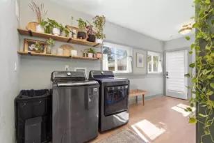 2106 57th St, Sacramento, CA 95817 - Photo 21