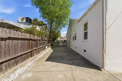 2106 57th Street, Sacramento, CA 95817 - Photo 29