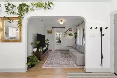 2106 57th Street, Sacramento, CA 95817 - Photo 9