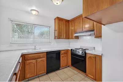 8187 La Riviera Drive, Sacramento, CA 95826 - Photo 17