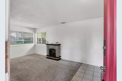 8187 La Riviera Drive, Sacramento, CA 95826 - Photo 5