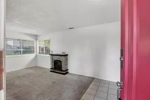 8187 La Riviera Dr, Sacramento, CA 95826 - Photo 5