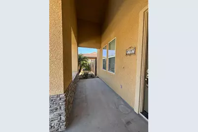 2385 S Creekside Drive, Los Banos, CA 93635 - Photo 3