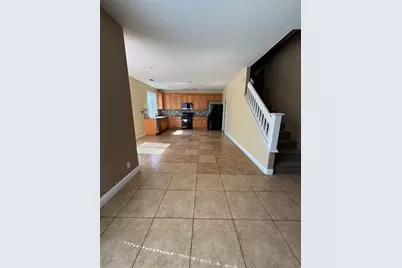 2385 S Creekside Drive, Los Banos, CA 93635 - Photo 7