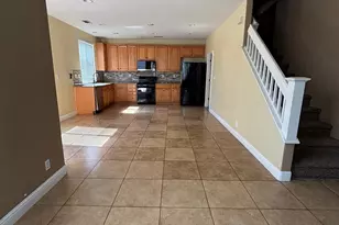 2385 S Creekside Dr, Los Banos, CA 93635 - Photo 7