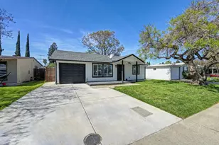 830 Fairway Dr, West Sacramento, CA 95605 - Photo 1