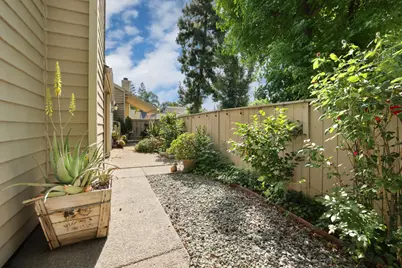 5856 Alexandria Place, Stockton, CA 95207 - Photo 35