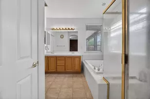 8328 Cantwell Dr, Elk Grove, CA 95624 - Photo 33