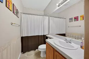 8328 Cantwell Dr, Elk Grove, CA 95624 - Photo 27