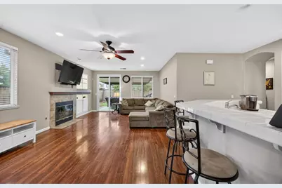 8328 Cantwell Drive, Elk Grove, CA 95624 - Photo 11