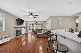 8328 Cantwell Dr, Elk Grove, CA 95624 - Photo 11