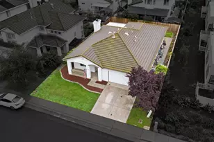 8328 Cantwell Dr, Elk Grove, CA 95624 - Photo 37