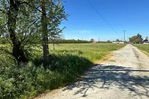 4518 Mountain View Rd, Hughson, CA 95326 - Photo 7