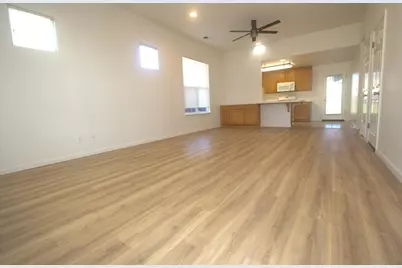 2261 Mogan Avenue, Sacramento, CA 95838 - Photo 7