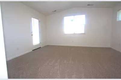 2261 Mogan Avenue, Sacramento, CA 95838 - Photo 15