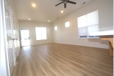 2261 Mogan Avenue, Sacramento, CA 95838 - Photo 9