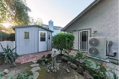 8949 Laguna Place Way, Elk Grove, CA 95758 - Photo 45