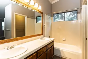 8949 Laguna Pl Way, Elk Grove, CA 95758 - Photo 31