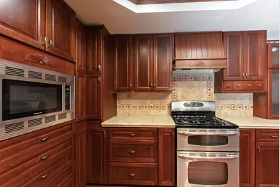 8949 Laguna Place Way, Elk Grove, CA 95758 - Photo 15