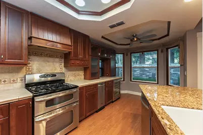 8949 Laguna Place Way, Elk Grove, CA 95758 - Photo 19