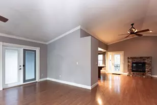 8949 Laguna Pl Way, Elk Grove, CA 95758 - Photo 9