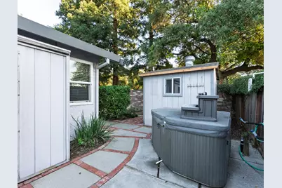 8949 Laguna Place Way, Elk Grove, CA 95758 - Photo 53