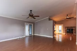 8949 Laguna Pl Way, Elk Grove, CA 95758 - Photo 7