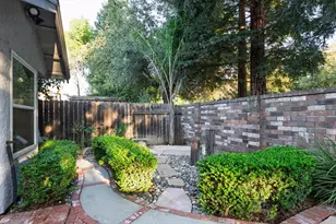 8949 Laguna Pl Way, Elk Grove, CA 95758 - Photo 43