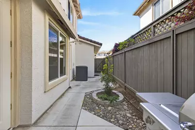 1473 Rose Glen Drive, Roseville, CA 95661 - Photo 53