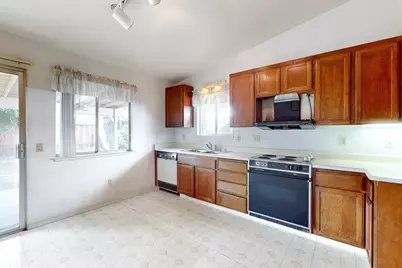 1000 Beechwood Street, Yuba City, CA 95991 - Photo 15