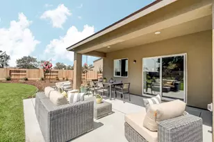 1001 Lucia Ave, Fowler, CA 93625 - Photo 3