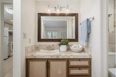 2492 Larkspur Lane #200, Sacramento, CA 95825 - Photo 19