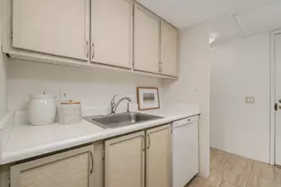 2492 Larkspur Ln, Sacramento, CA 95825 - Photo 11