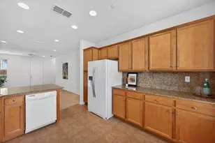 114 Barnhill Dr, Folsom, CA 95630 - Photo 5