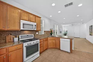 114 Barnhill Dr, Folsom, CA 95630 - Photo 7