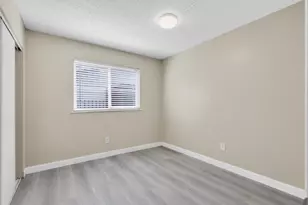 7304 Fletcher Farm Dr, Sacramento, CA 95828 - Photo 21