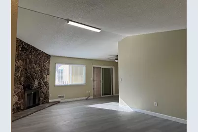 7304 Fletcher Farm Drive, Sacramento, CA 95828 - Photo 3