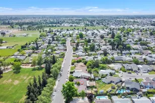 7304 Fletcher Farm Dr, Sacramento, CA 95828 - Photo 47