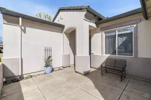9501 Misty Cove Ln, Elk Grove, CA 95758 - Photo 3