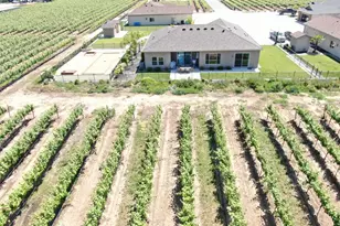 9467 E Jahant Rd, Acampo, CA 95220 - Photo 27