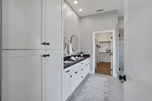 9467 E Jahant Rd, Acampo, CA 95220 - Photo 13