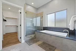 9467 E Jahant Rd, Acampo, CA 95220 - Photo 15