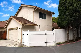 14491 Pinewood Rd, Tustin, CA 92780 - Photo 41