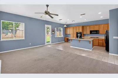 9341 Pascal Way, Elk Grove, CA 95624 - Photo 13