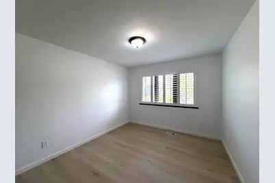 7040 Waterview Way, Sacramento, CA 95831 - Photo 13