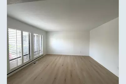 7040 Waterview Way, Sacramento, CA 95831 - Photo 5