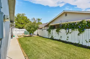 5851 Shenandoah Dr, Sacramento, CA 95841 - Photo 17