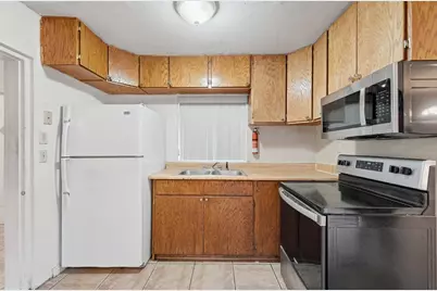 4529 E Briggsmore Avenue, Modesto, CA 95355 - Photo 21