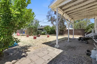 411 Crane Avenue, Turlock, CA 95380 - Photo 33