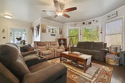 411 Crane Avenue, Turlock, CA 95380 - Photo 9